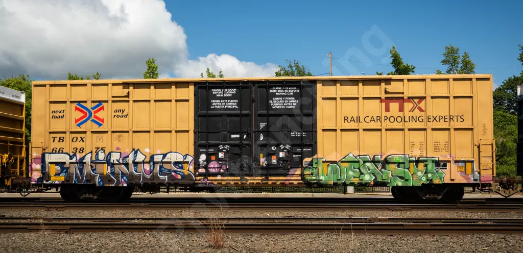 TBOX663875 - NORTH-AMERICA