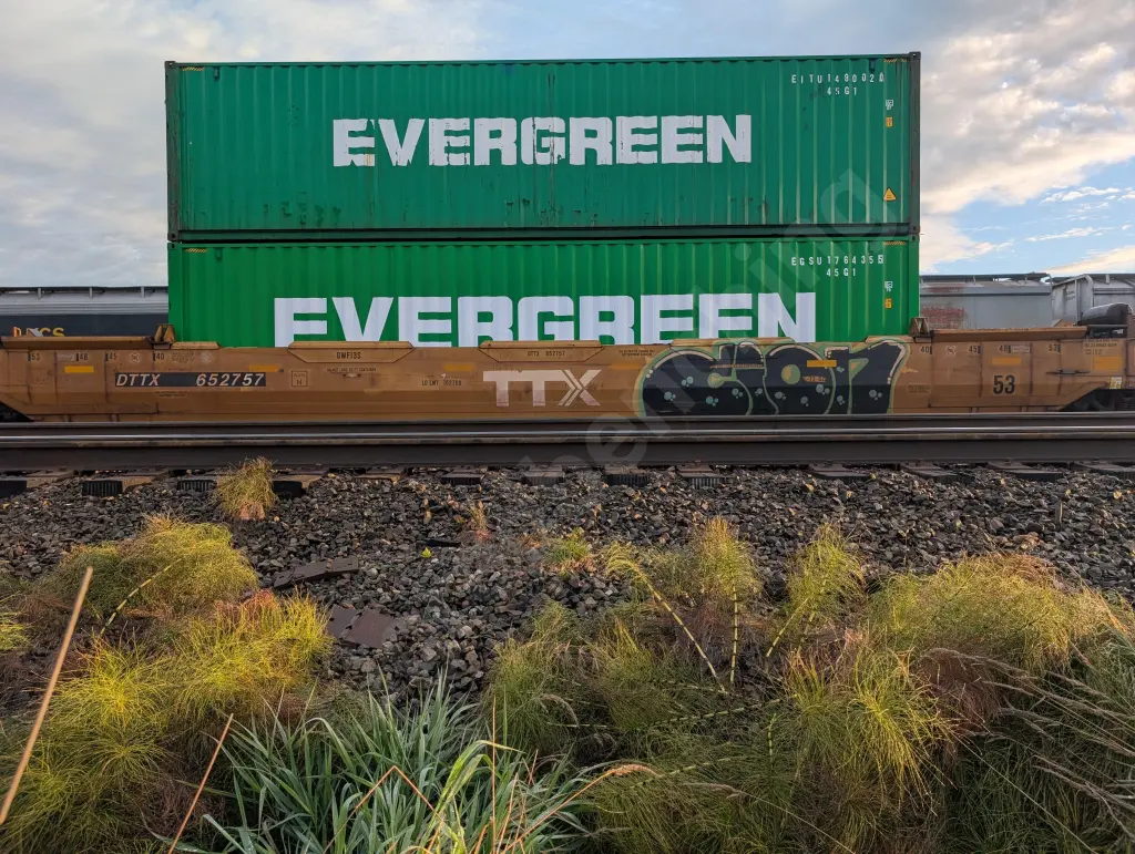 DTTX652757 - NORTH-AMERICA