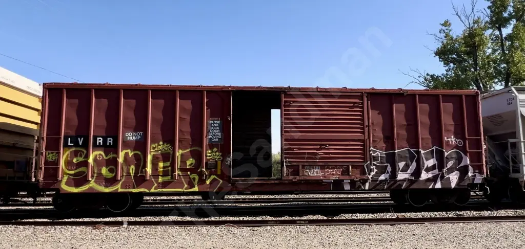 LVRR1064 - NORTH-AMERICA