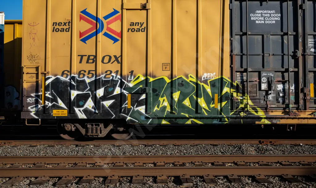 TBOX665211 - NORTH-AMERICA