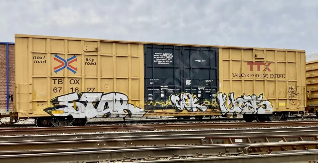 TBOX671627 - NORTH-AMERICA