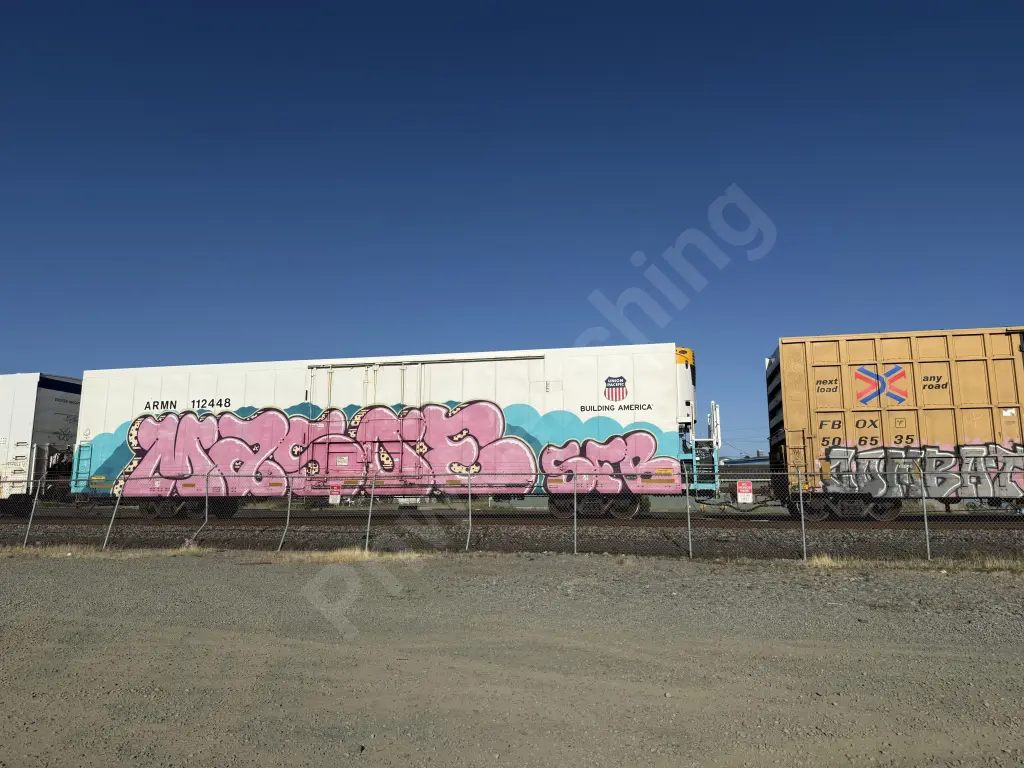 ARMN112448 - NORTH-AMERICA
