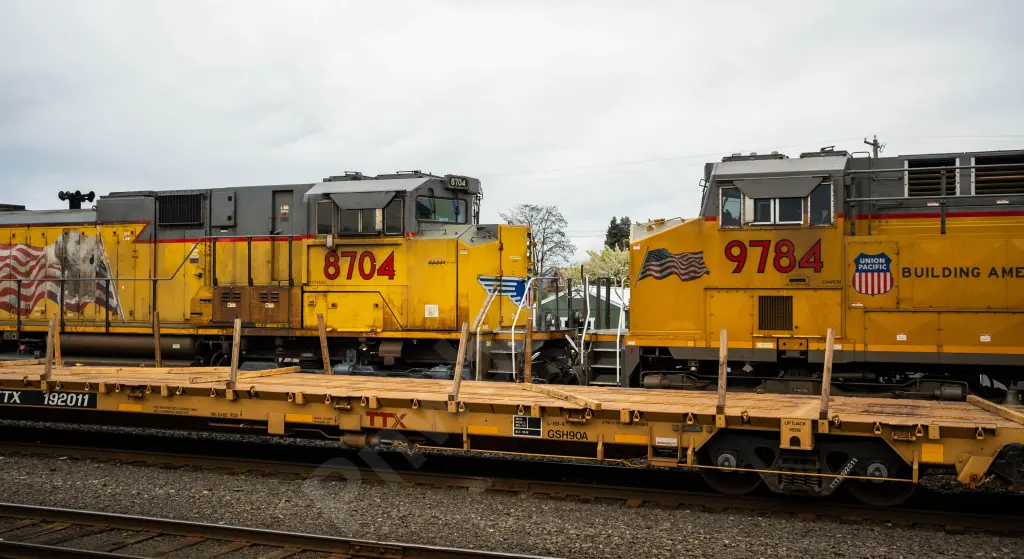 UP8704 - NORTH-AMERICA