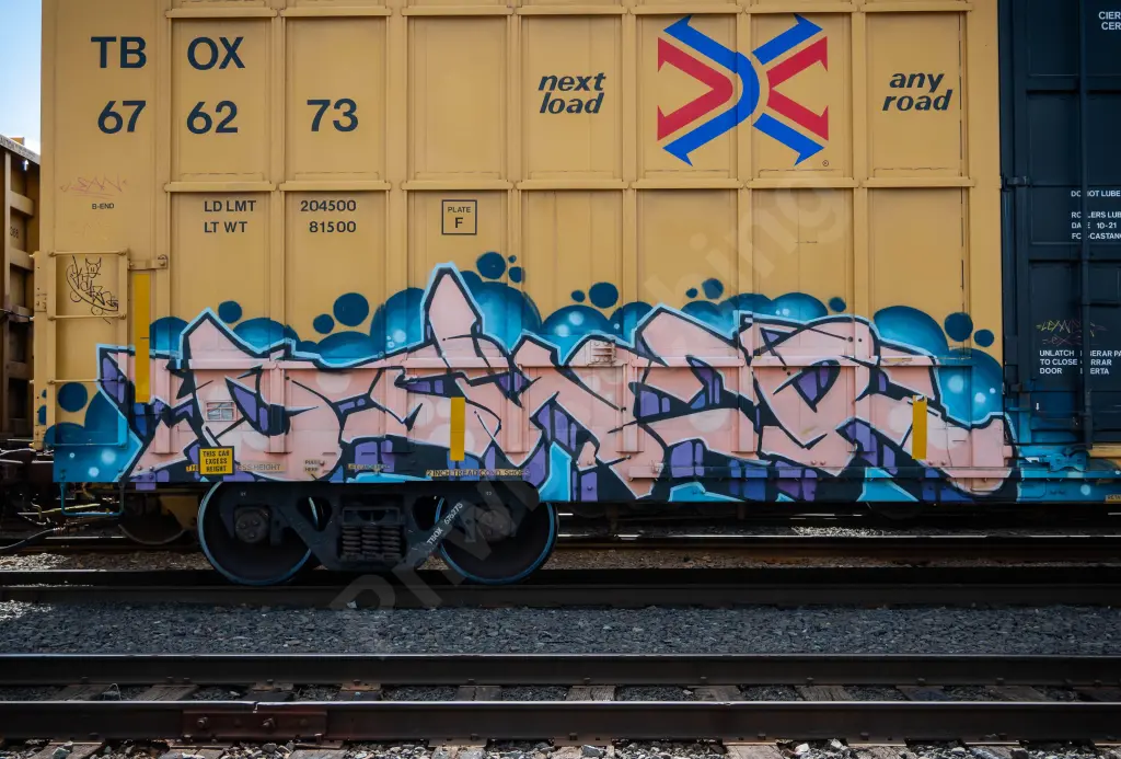 TBOX676273 - NORTH-AMERICA