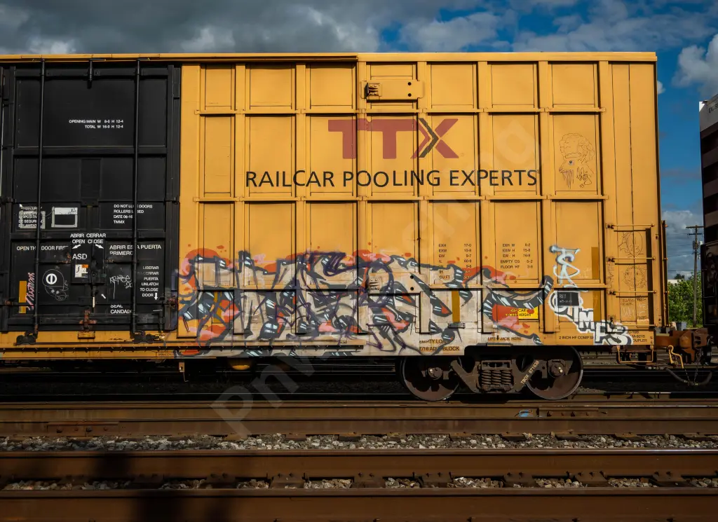 TBOX671638 - NORTH-AMERICA