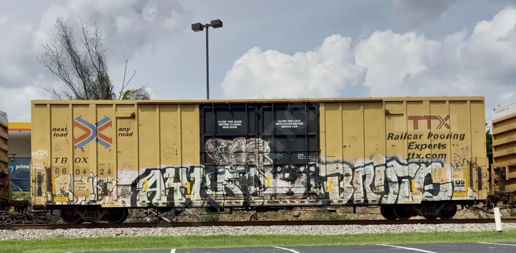TBOX660424 - NORTH-AMERICA