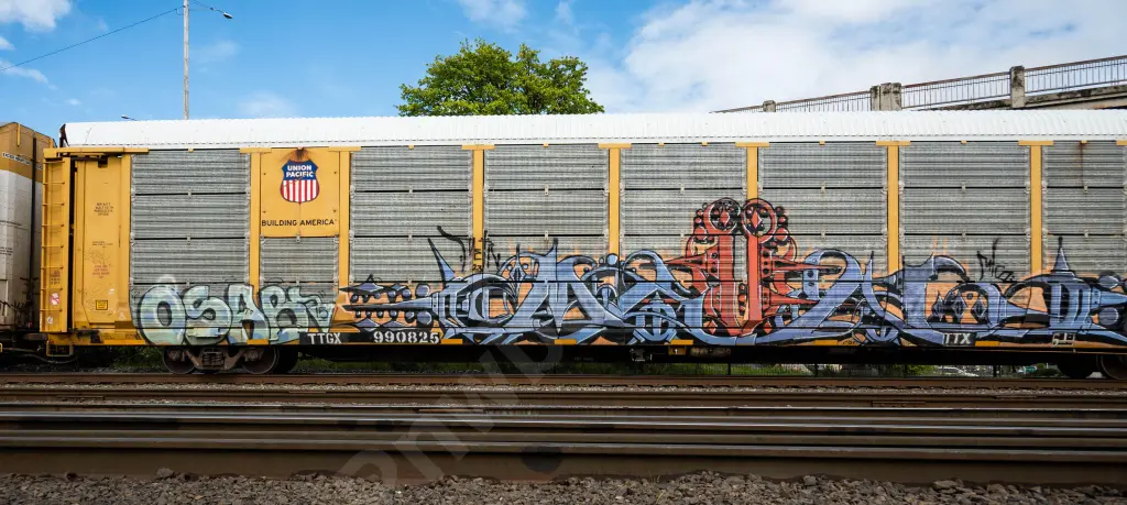 TTGX990825 - NORTH-AMERICA