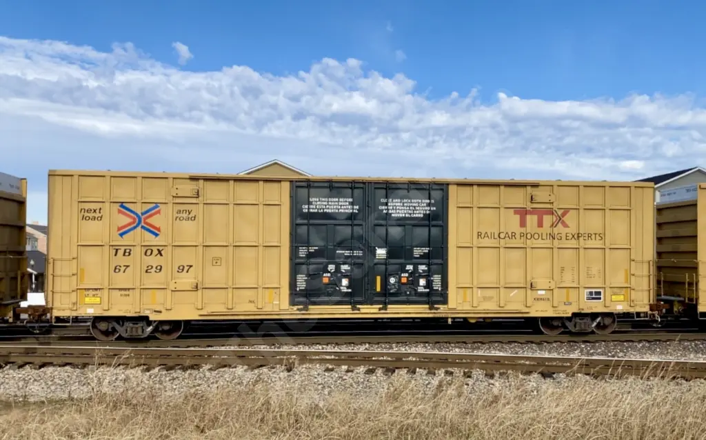 TBOX672997 - NORTH-AMERICA