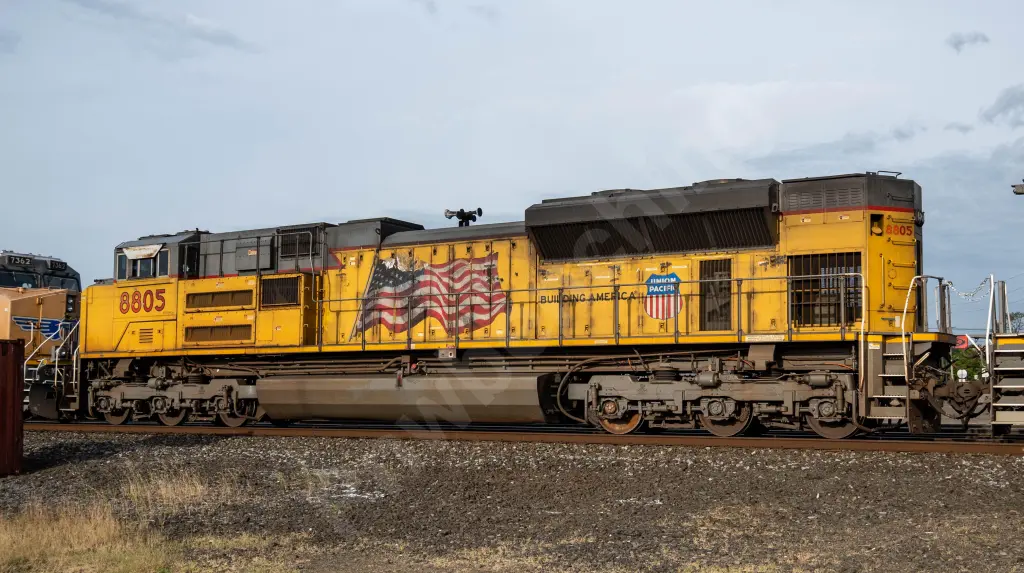 UP8805 - NORTH-AMERICA