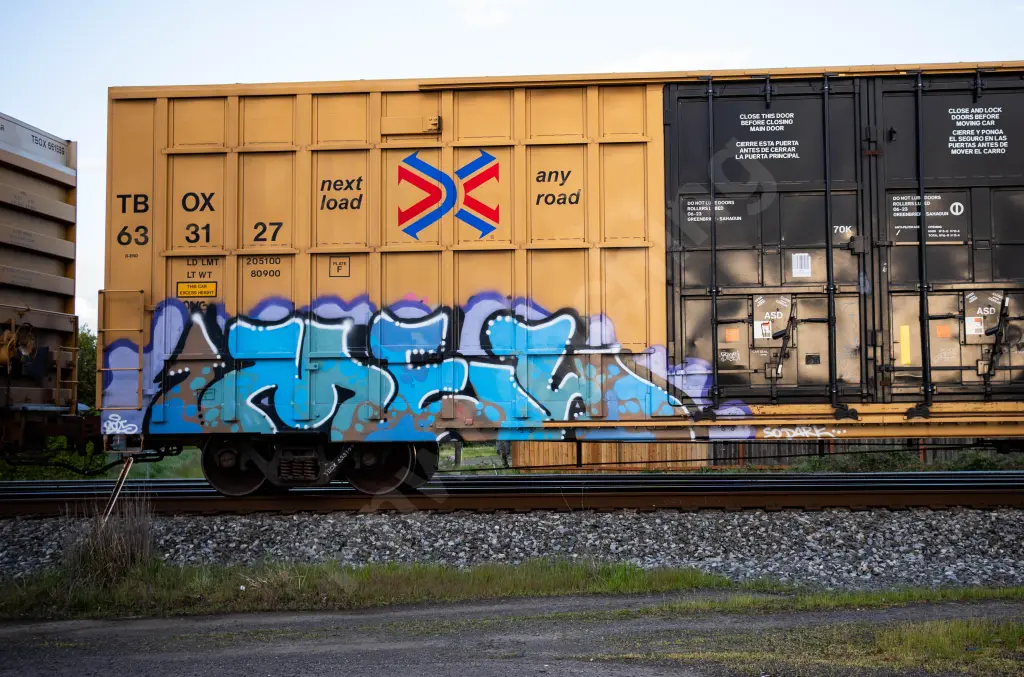 TBOX633127 - NORTH-AMERICA