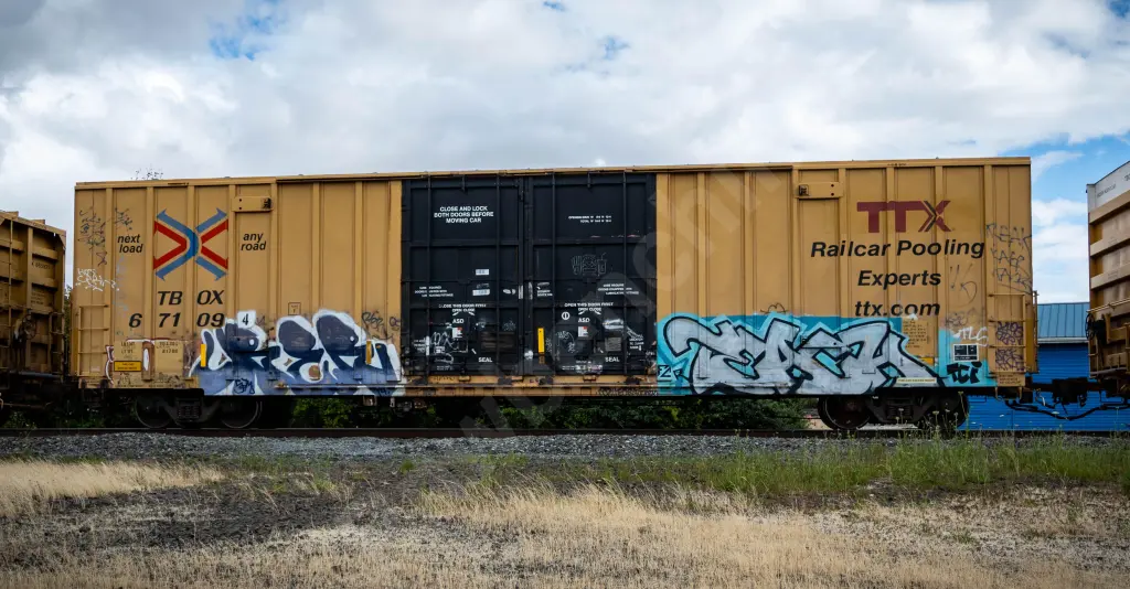 TBOX671094 - NORTH-AMERICA