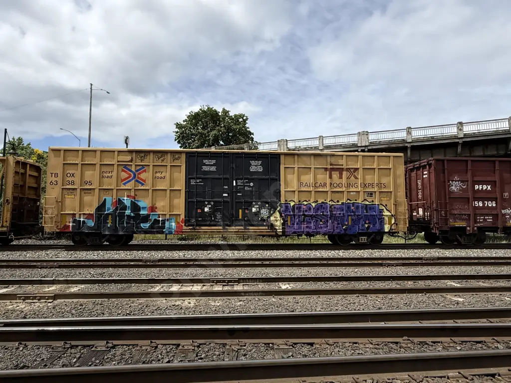 TBOX633895 - NORTH-AMERICA