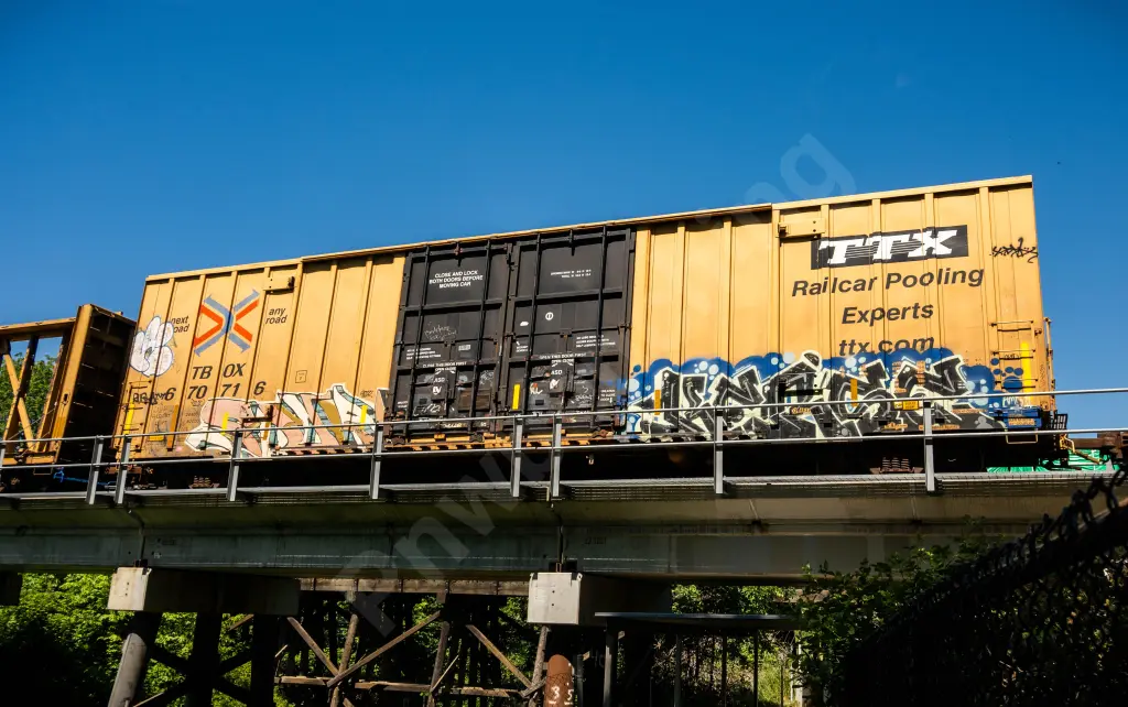 TBOX670716 - NORTH-AMERICA