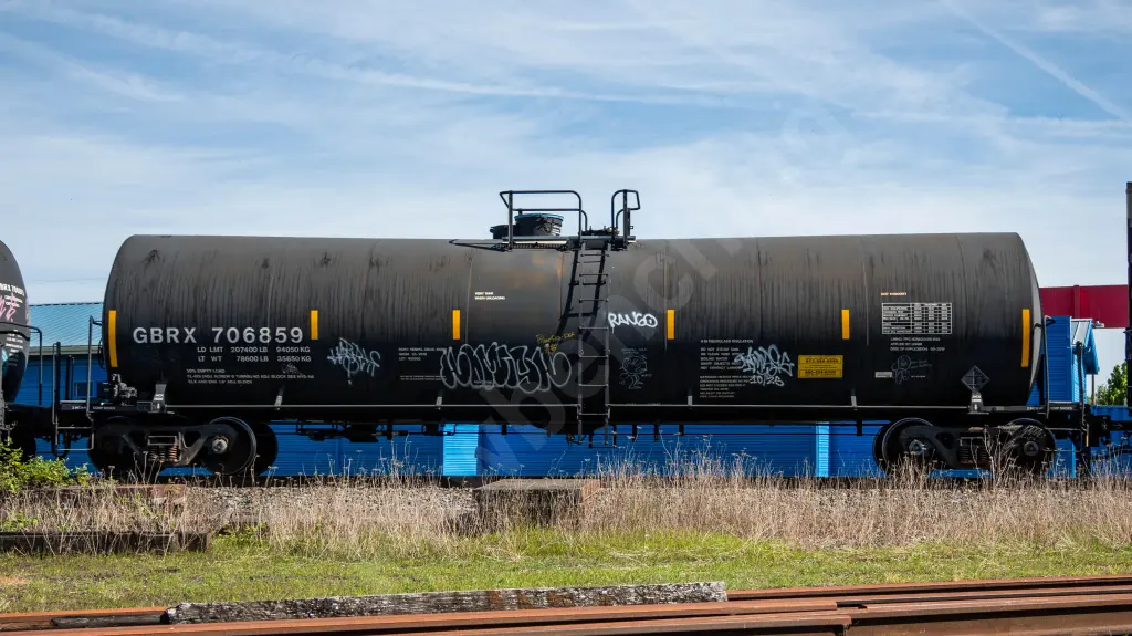 GBRX706859 - NORTH-AMERICA