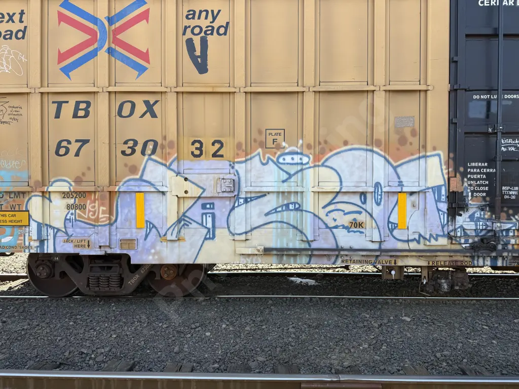 TBOX673032 - NORTH-AMERICA
