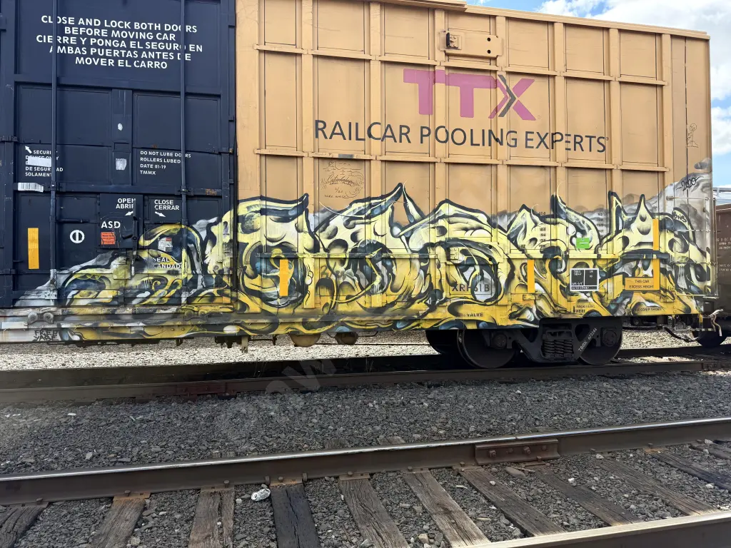 TBOX673244 - NORTH-AMERICA