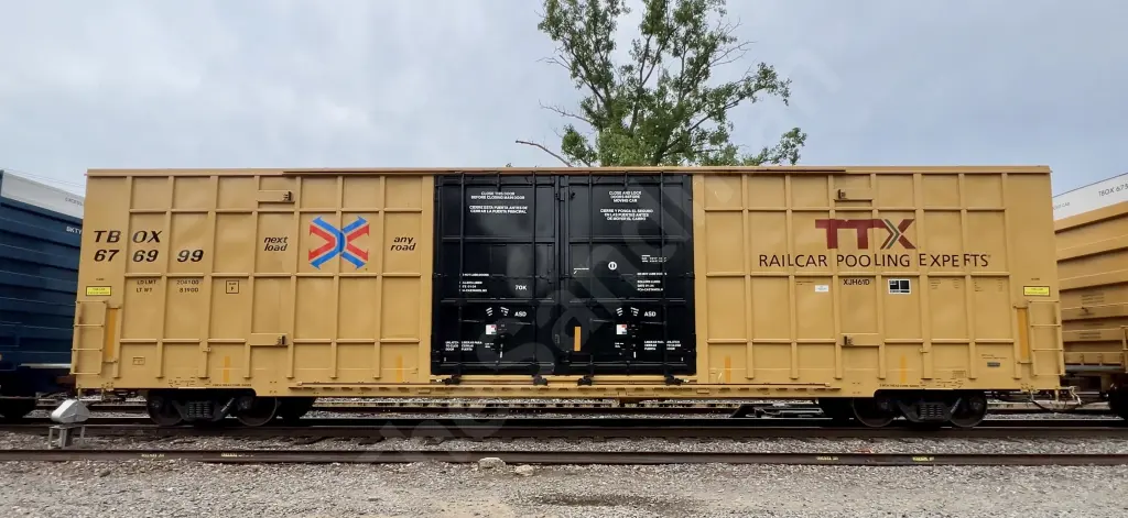TBOX676999 - NORTH-AMERICA