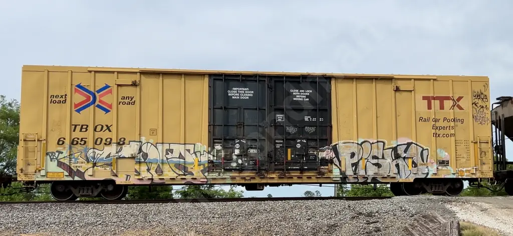 TBOX665098 - NORTH-AMERICA
