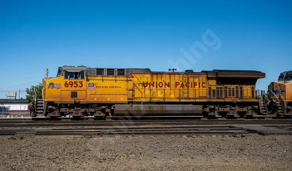 UP6953 - NORTH-AMERICA