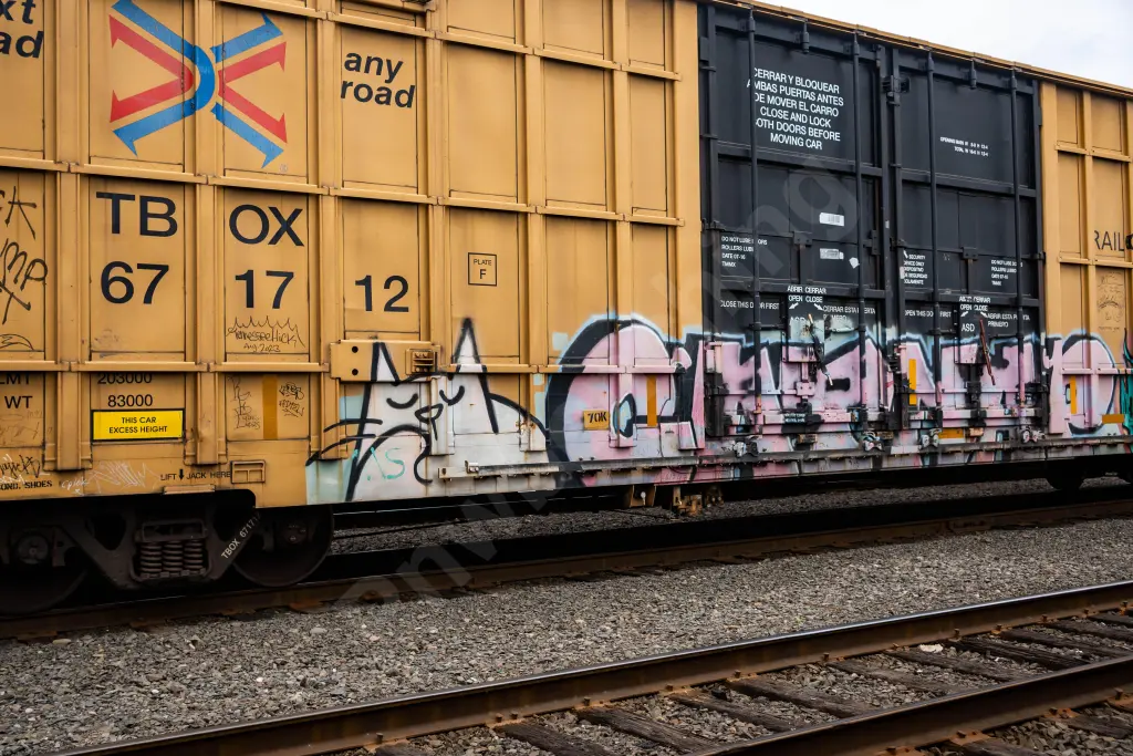 TBOX671712 - NORTH-AMERICA