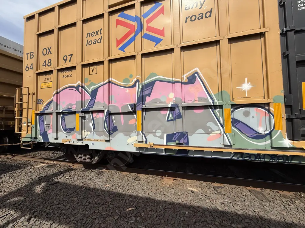 TBOX644897 - NORTH-AMERICA