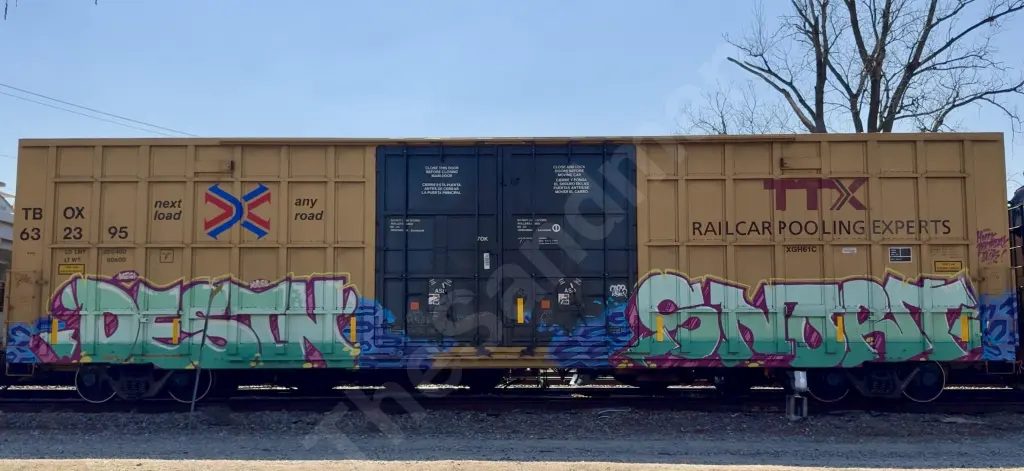 TBOX632395 - NORTH-AMERICA