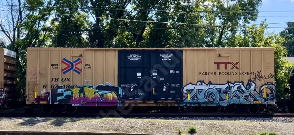 TBOX667490 - NORTH-AMERICA