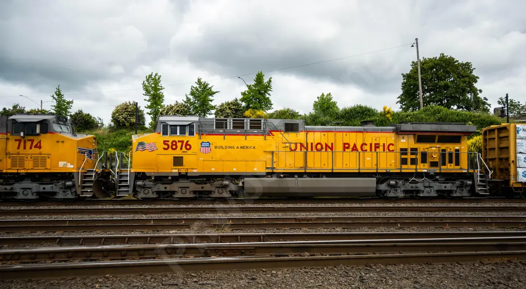 UP5876 - NORTH-AMERICA
