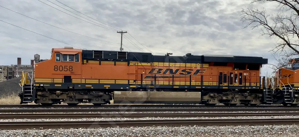 BNSF8058 - NORTH-AMERICA