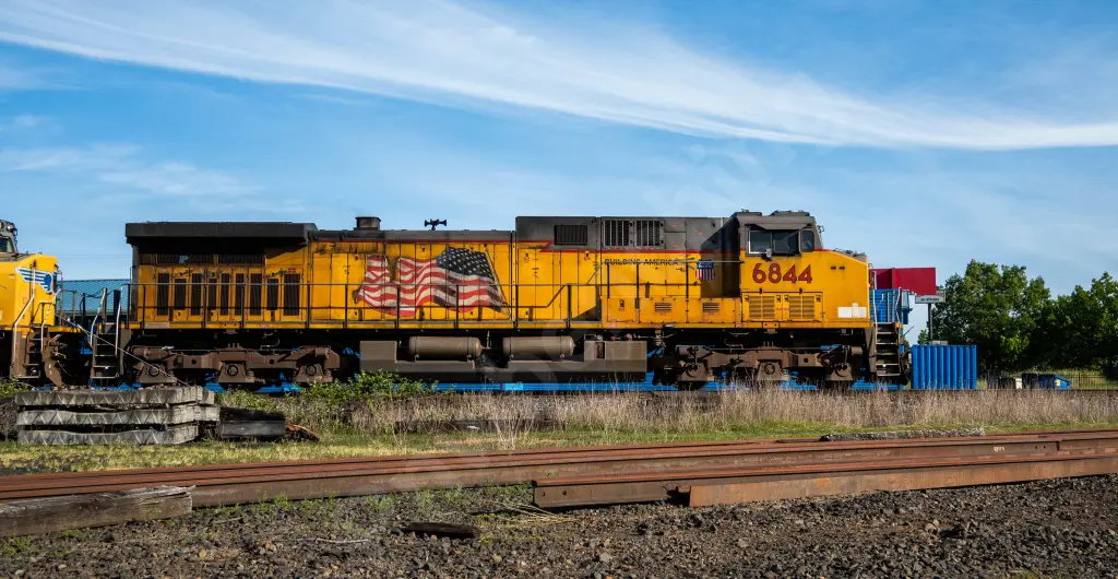 UP6844 - NORTH-AMERICA