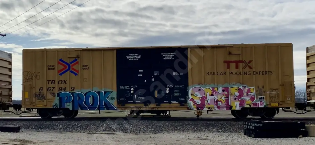TBOX667949 - NORTH-AMERICA