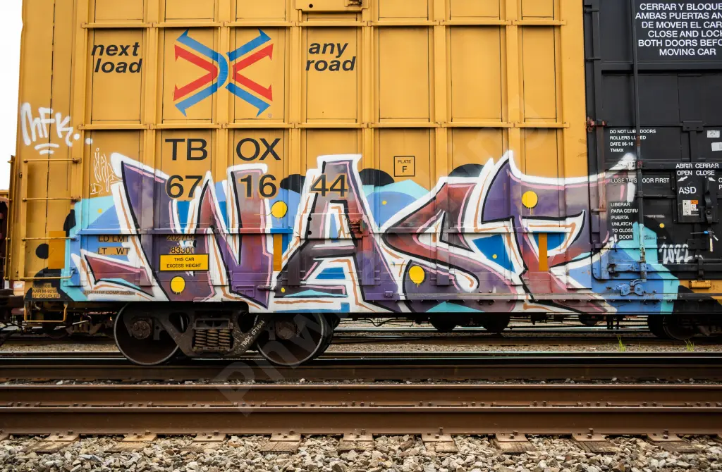 TBOX671644 - NORTH-AMERICA