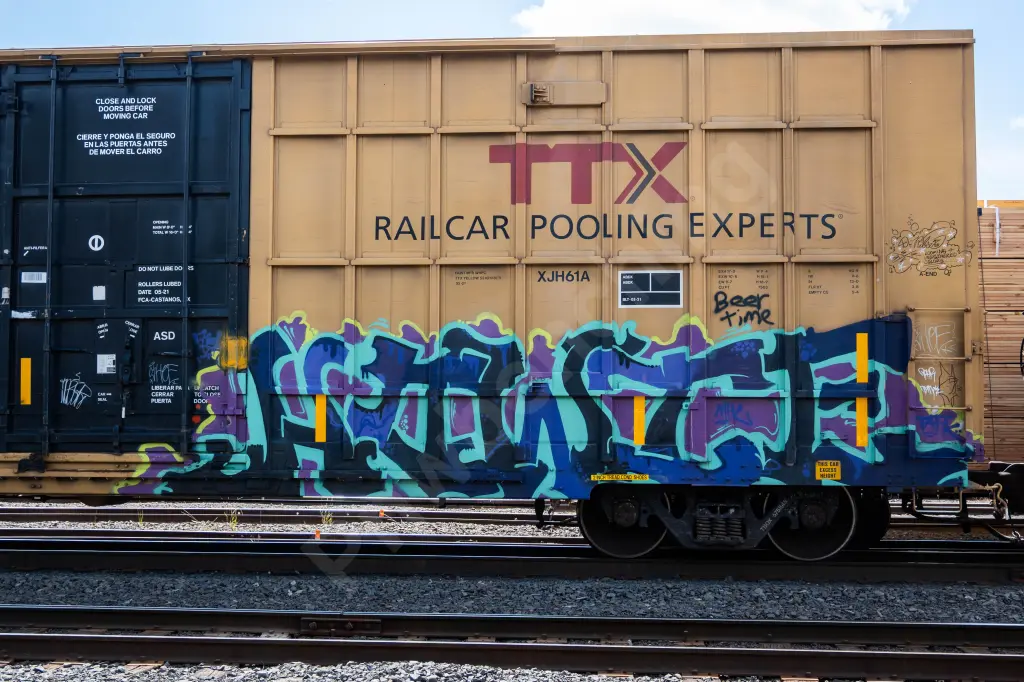 TBOX675845 - NORTH-AMERICA