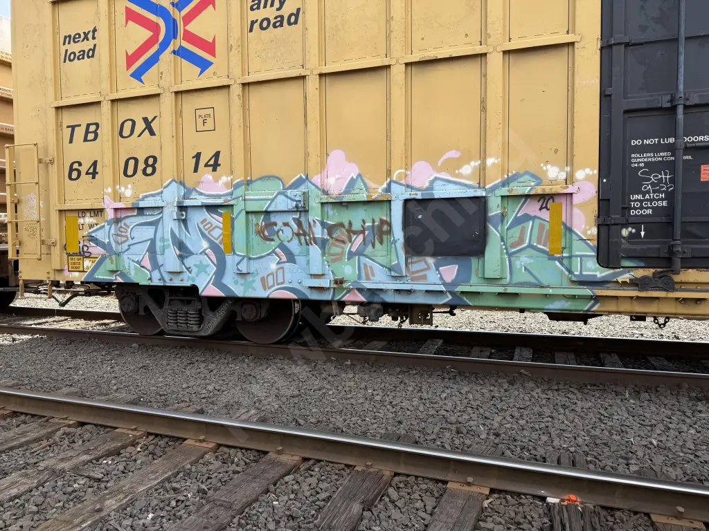 TBOX640814 - NORTH-AMERICA