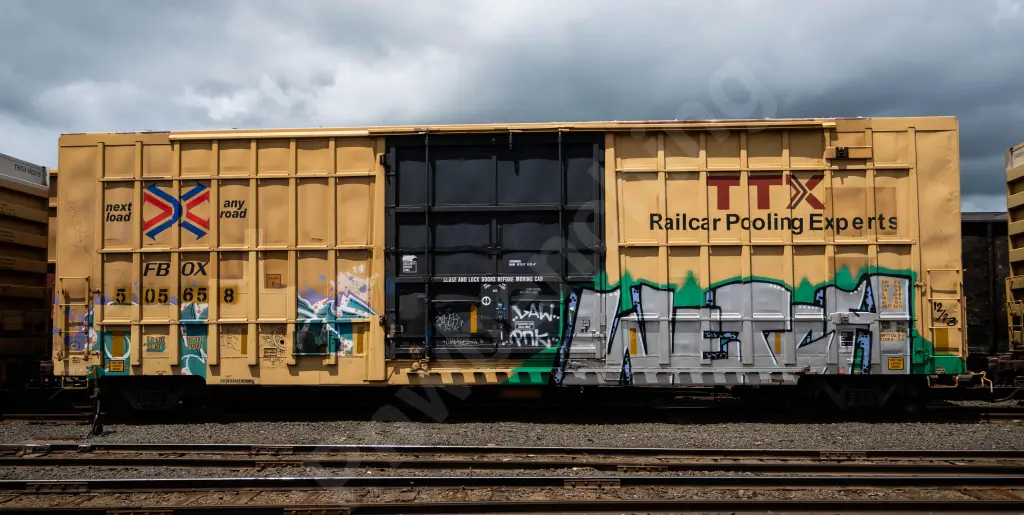 FBOX505658 - NORTH-AMERICA
