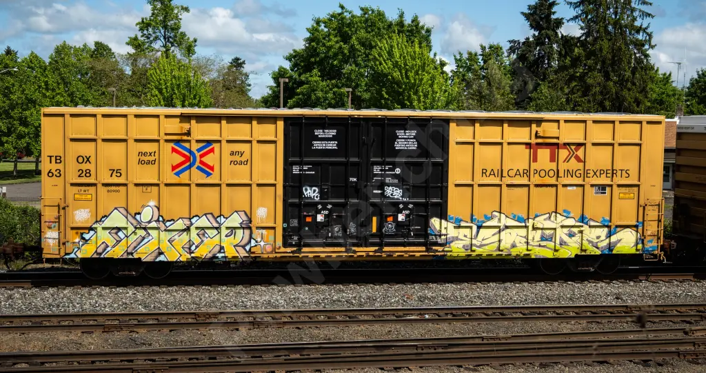TBOX632875 - NORTH-AMERICA