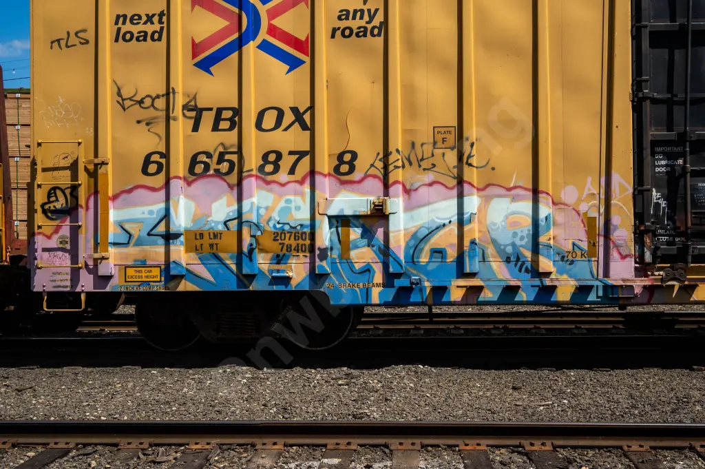 TBOX665878 - NORTH-AMERICA