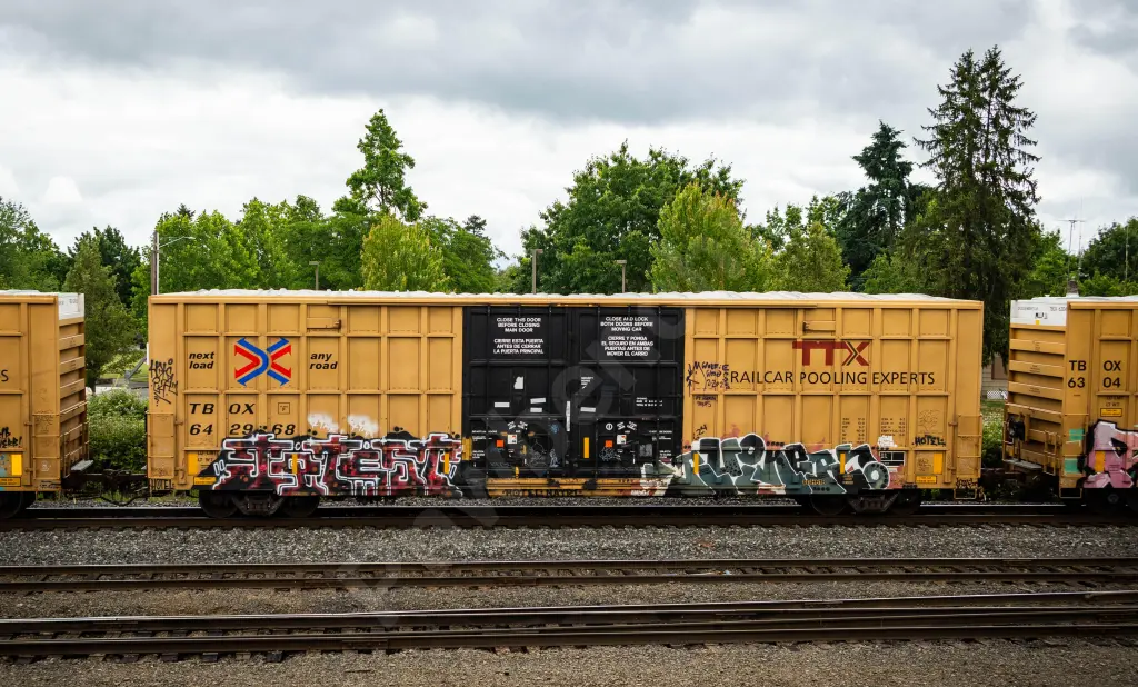 TBOX642968 - NORTH-AMERICA