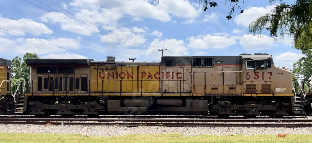 UP6517 - NORTH-AMERICA