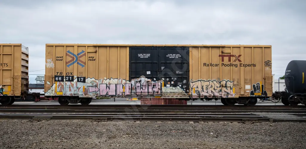 TBOX662112 - NORTH-AMERICA