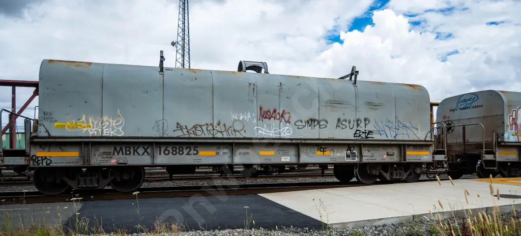 MBKX168825 - NORTH-AMERICA