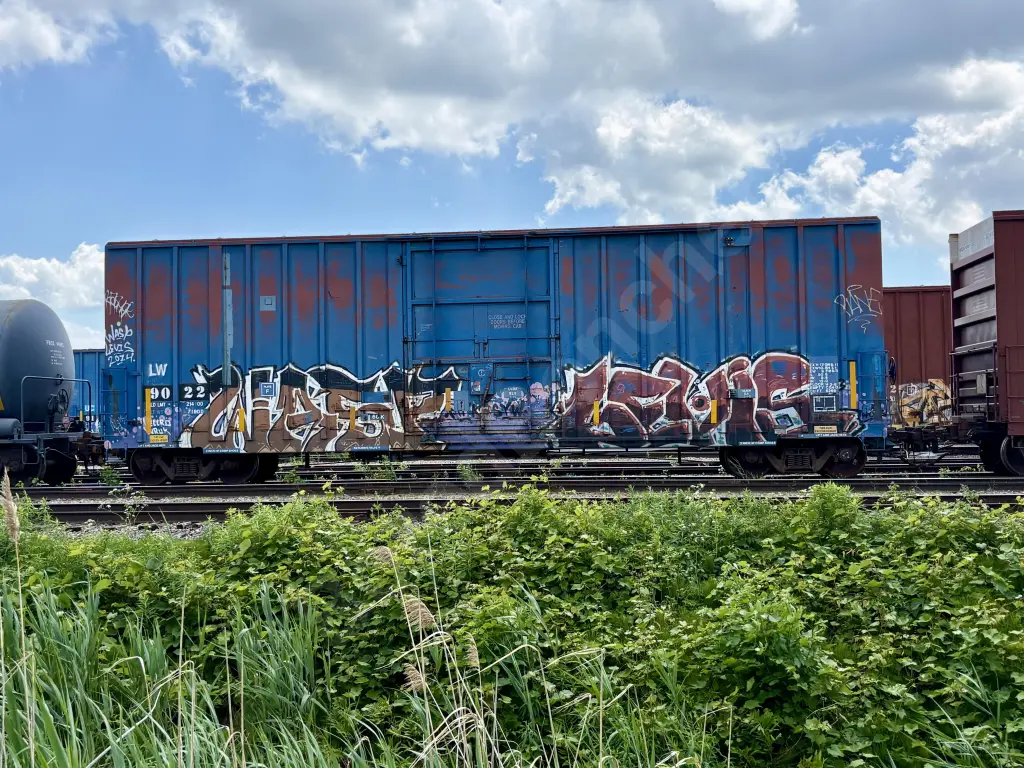 LW9022 - CANADA
