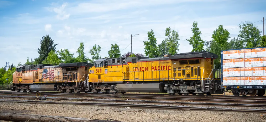 UP5731 - NORTH-AMERICA