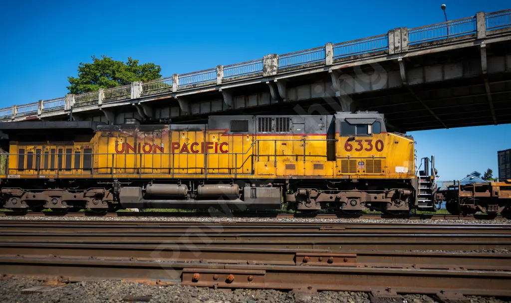 UP6330 - NORTH-AMERICA