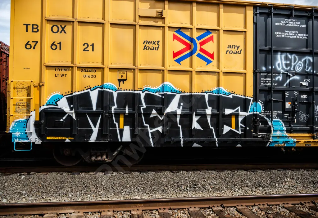 TBOX676121 - NORTH-AMERICA