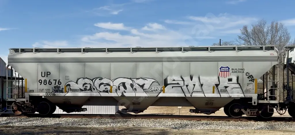 UP98676 - UNITED-STATES