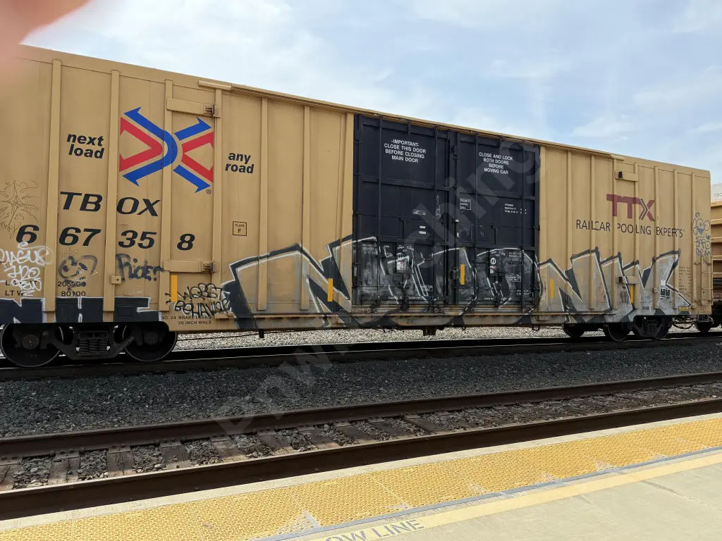 TBOX667358 - NORTH-AMERICA