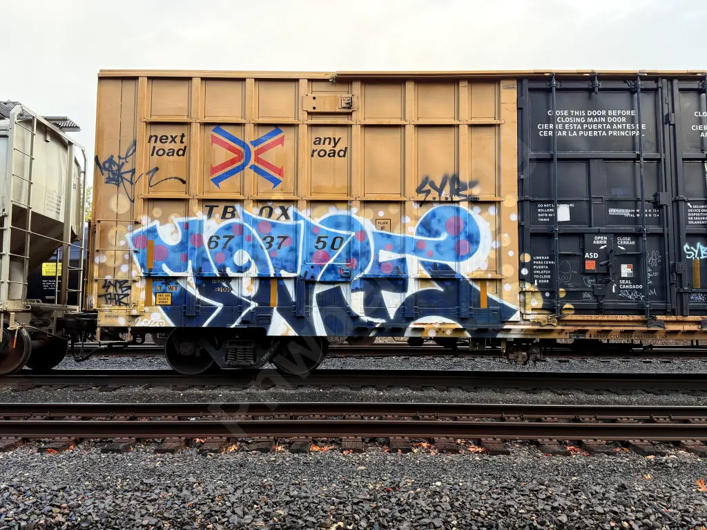 TBOX673750 - NORTH-AMERICA