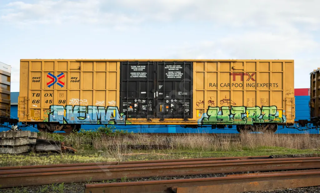 TBOX664598 - NORTH-AMERICA