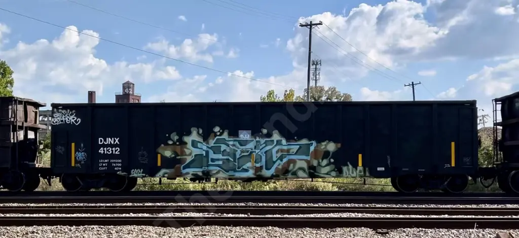 DJNX41312 - NORTH-AMERICA